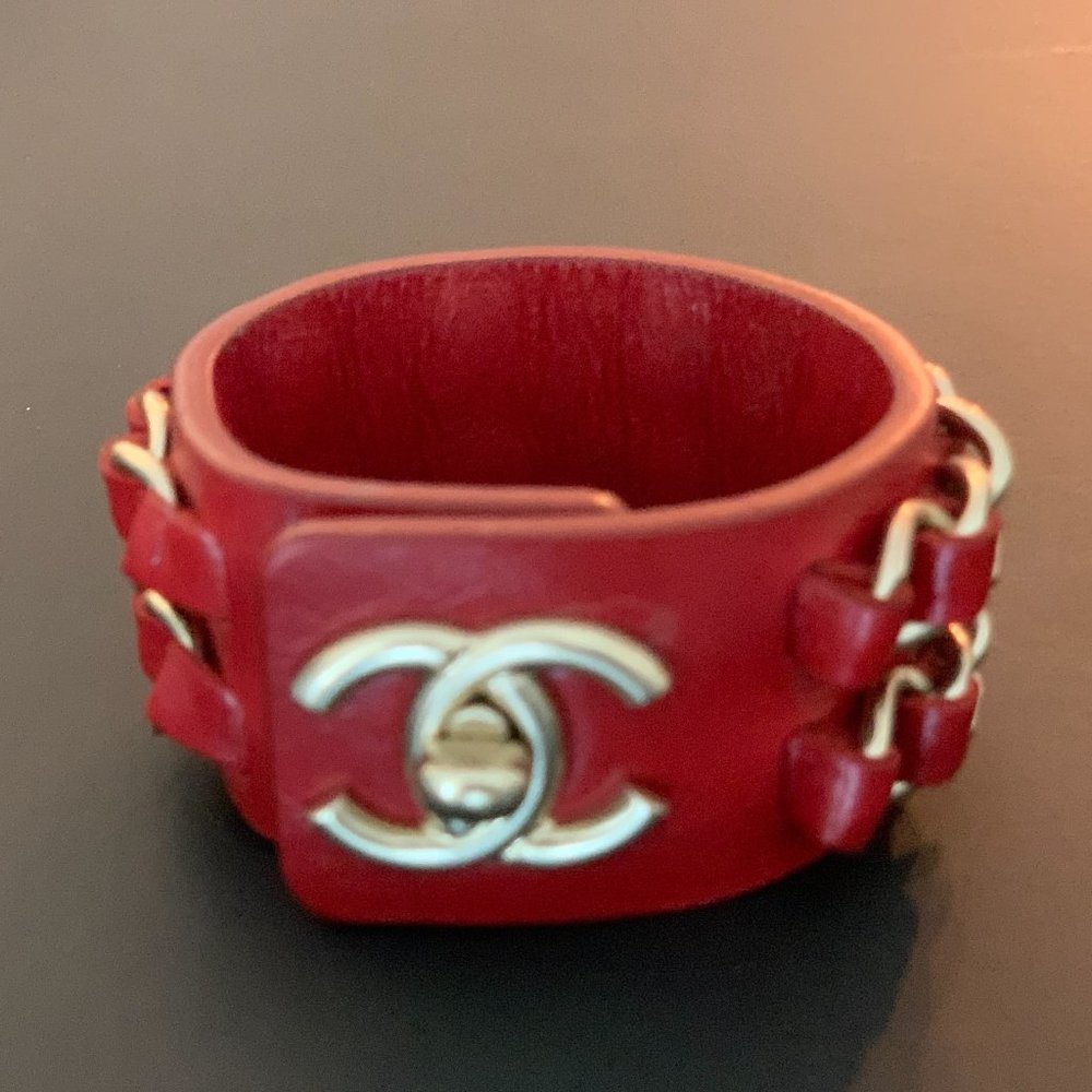 CHANEL red leather cuff bracelet with Hardware